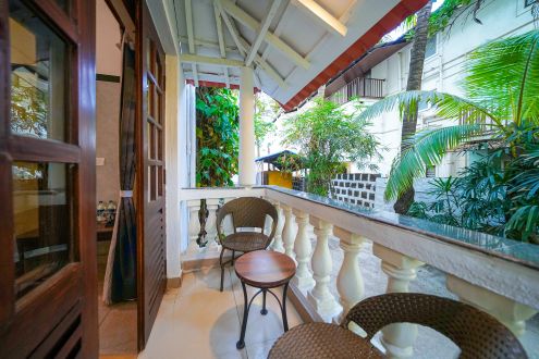 Standard Twin room (7)