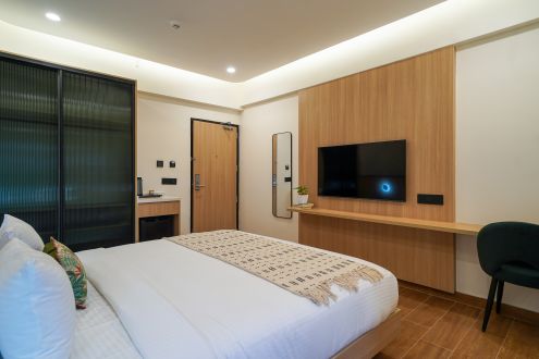 12 Deluxe room 5