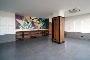Cafeteria (empty)