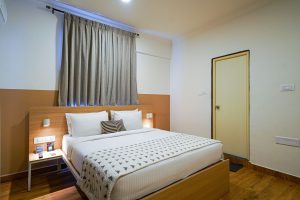 Deluxe room (2)