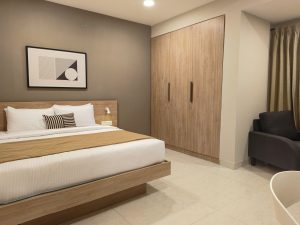 Deluxe room (2)