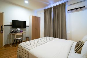 Deluxe room (5)