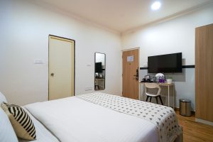 Deluxe room (6)