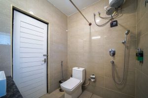 Executive room restroom (1)
