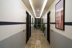 Room entrance (1)