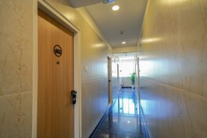 Room entrance (1)