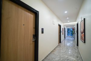 Room entrance (1)