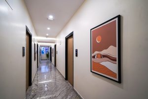 Room entrance (3)