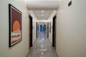 Room entrance (4)