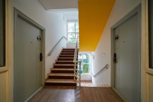 Room entrance (5)
