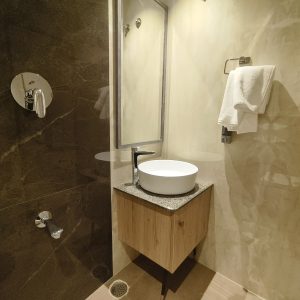 Standard Washroom
