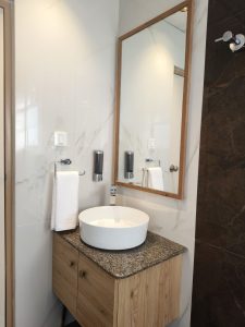 Studio Washroom (1)