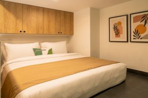 Suite 8