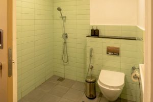 Suite - washroom 2