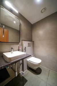 Suite washroom 4 (2nd)