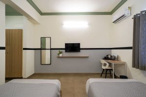Twin room (4)