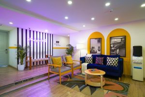 2 Reception lobby