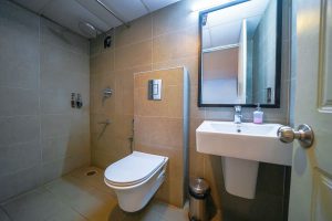 26 Standard room restroom 9