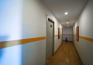 7 Room entrance (1)