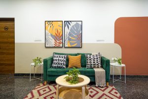 7 Sitting area