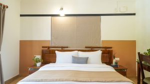 Deluxe Queen - bed