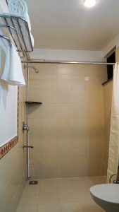 Standard Queen - washroom