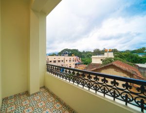 64 Standard room balcony 6