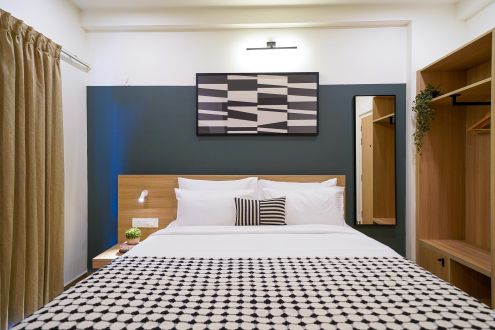 Basic room hoodi
