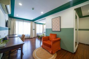 Room (7)