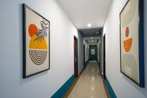 Room entrance (1)