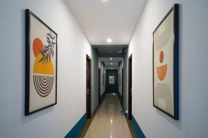 Room entrance (2)