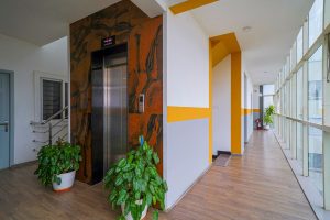Room entrance (4)