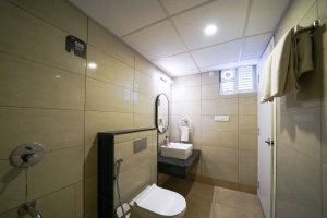 Standard room Restroom (2)