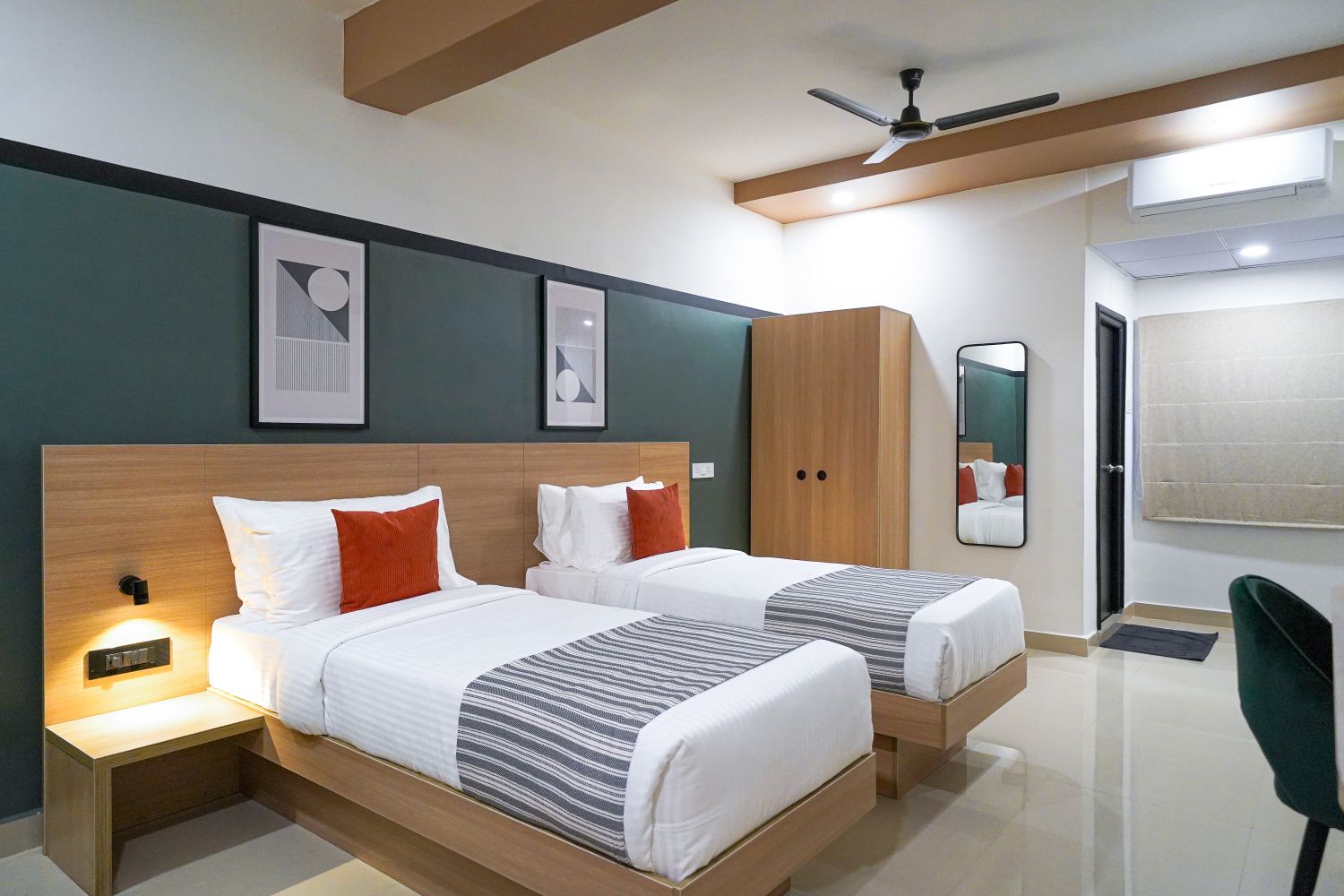 Executive Twin room (13)