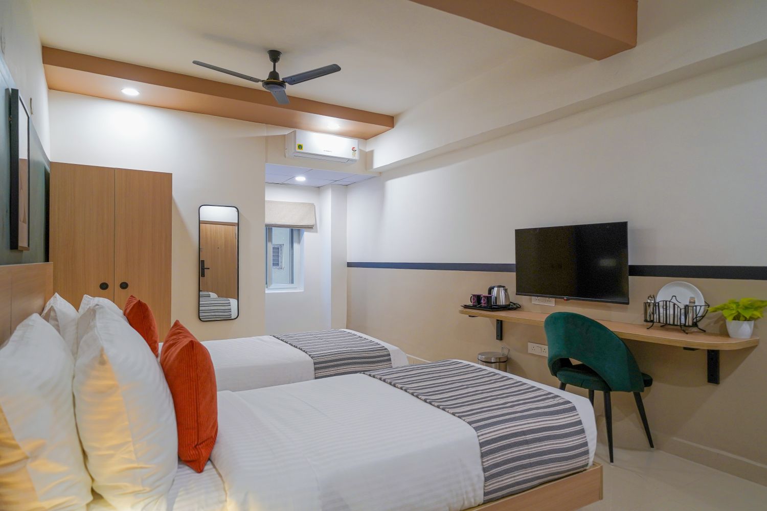 Executive Twin room (6)