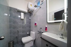 Executive Twin room (10)