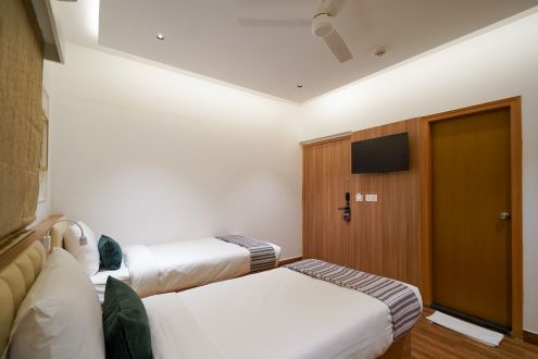 Executive twin room (3)
