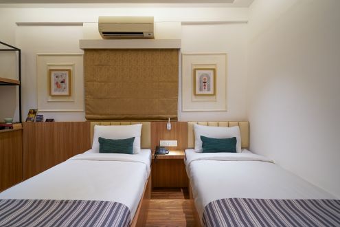 Executive twin room (7)