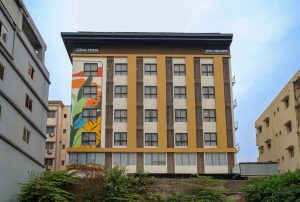 Facade (6)