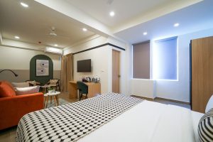 Deluxe suite room (5)