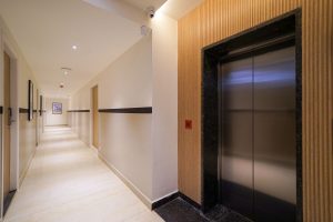 Lift lobby