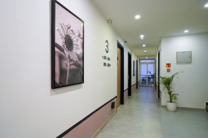 Room entrace (2)