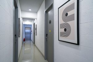 Room entrance (1)