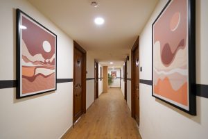 Room entrance (1)