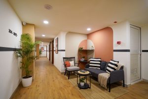 Room entrance (3)