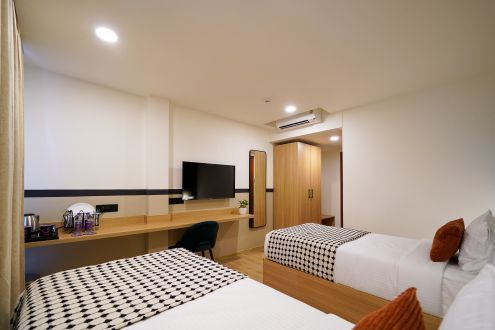 Twin room (6)