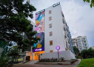 Facade (2)