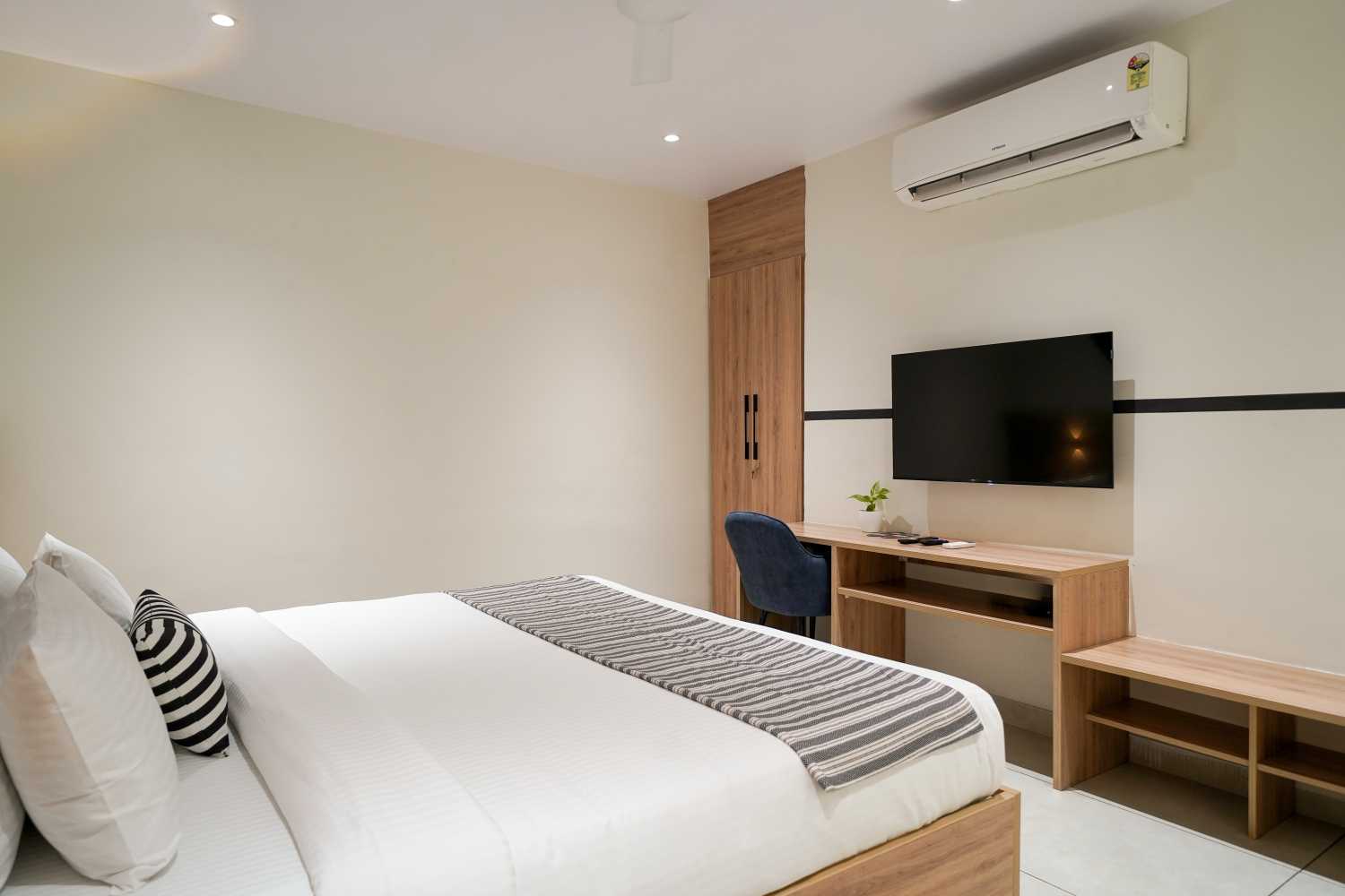 Family room (6)