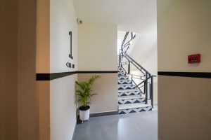 Room entrance (5)